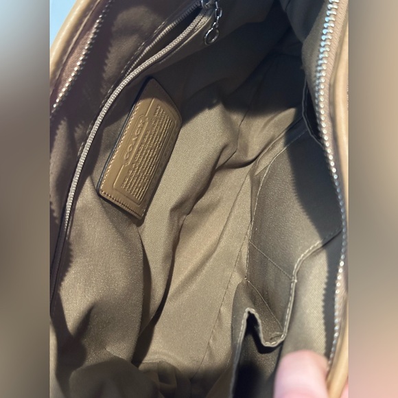 Y2K COACH Soho Hamptons Classic Convertible
Shoulder Crossbody Bag. - Picture 12 of 12